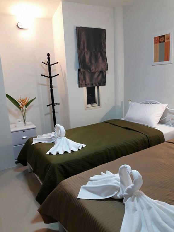 Baan Suan Geb Tawan Hotel Lop Buri Exterior foto