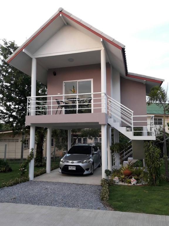 Baan Suan Geb Tawan Hotel Lop Buri Exterior foto