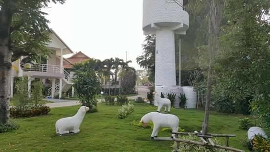 Baan Suan Geb Tawan Hotel Lop Buri Exterior foto